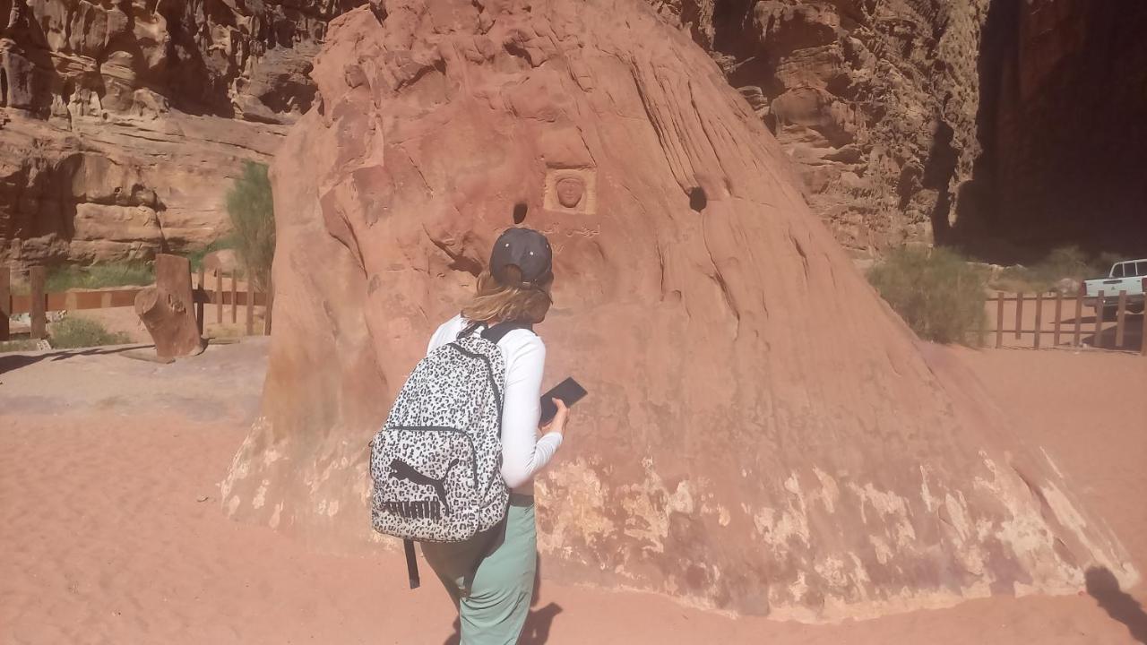 ホテル غرووب وادي رم エクステリア 写真